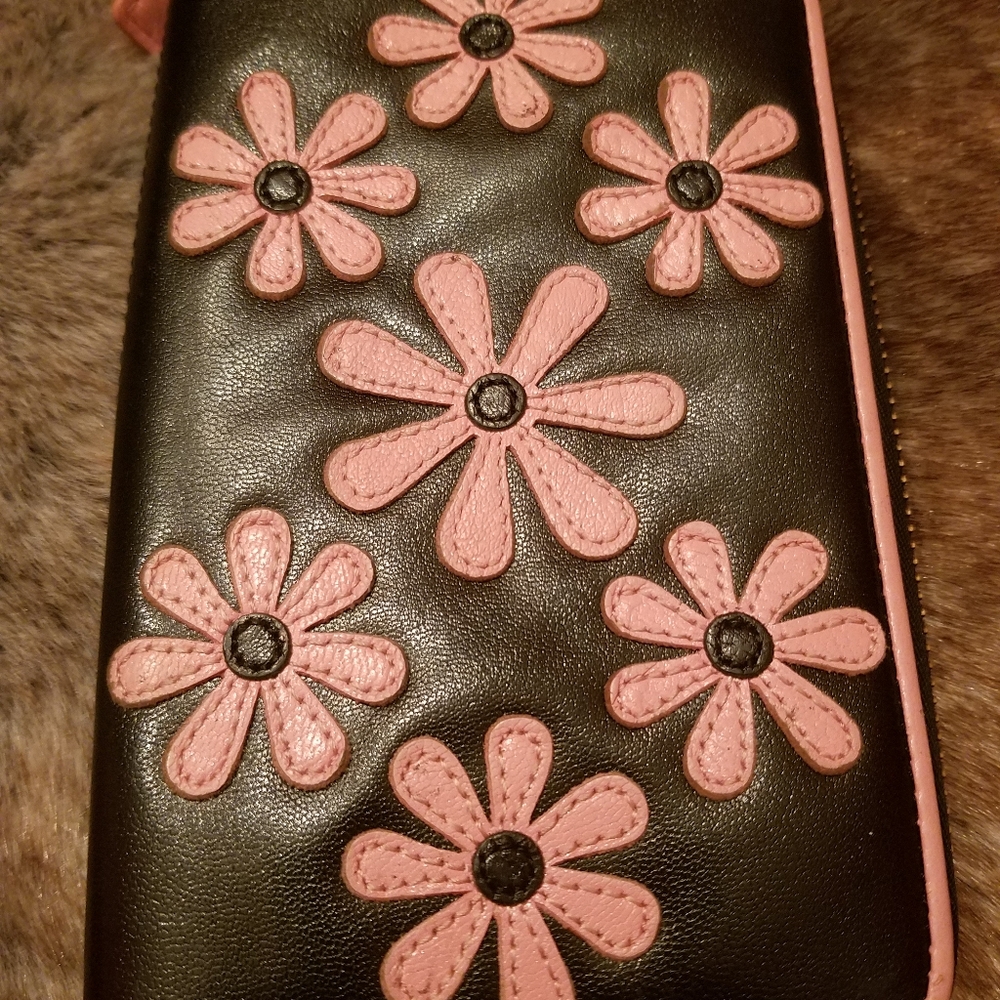 Pink flowers wallet